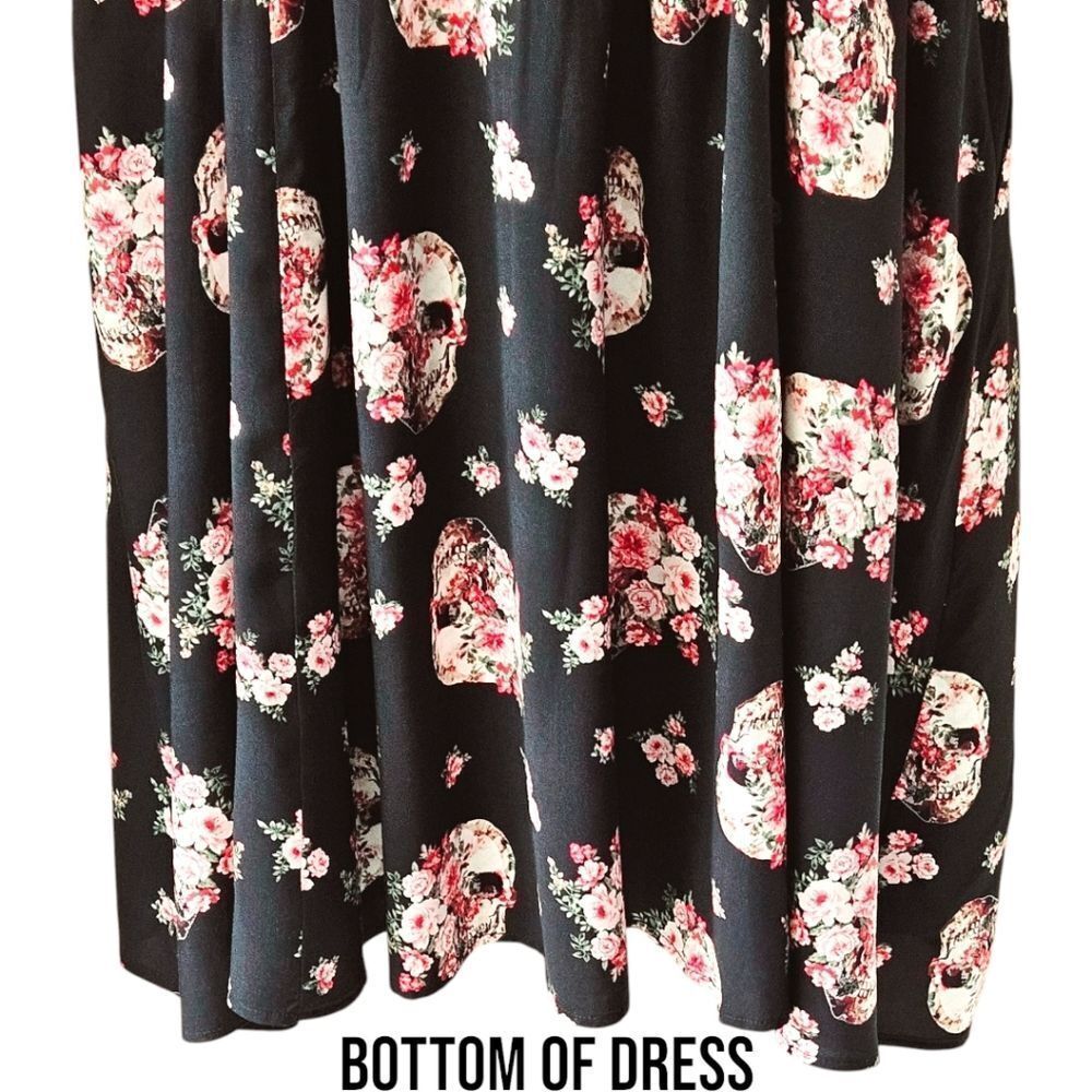 Torrid 2X Black Skull Rose Floral Mini Skater Dress – Front Hook & Eye Closure - Picture 9 of 15